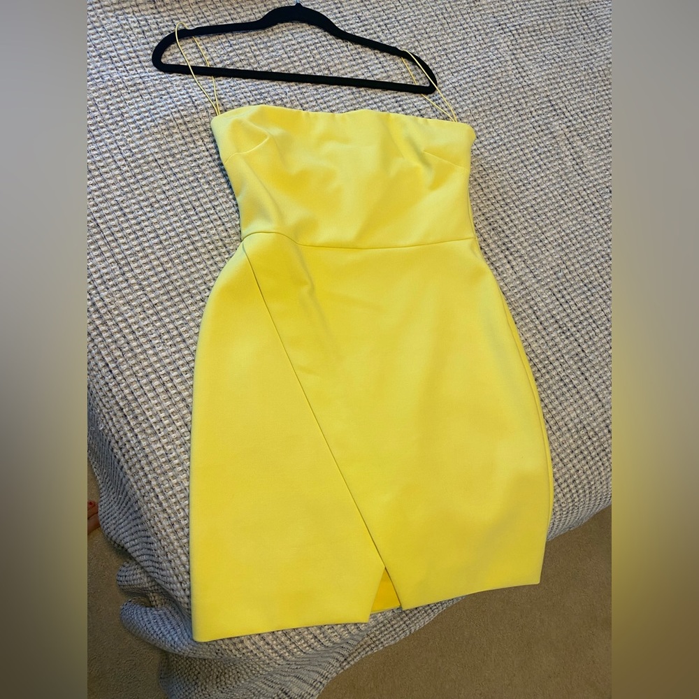 NWT Likely strapless yellow mini dress, never worn